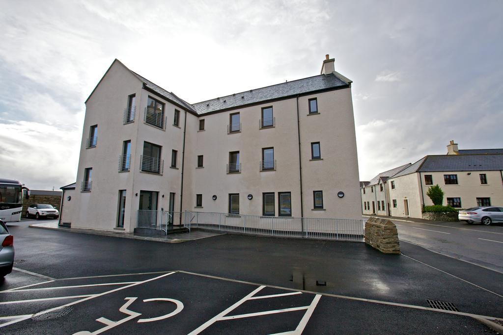 Ayre Hotel & Ayre Apartments Kirkwall Exterior photo