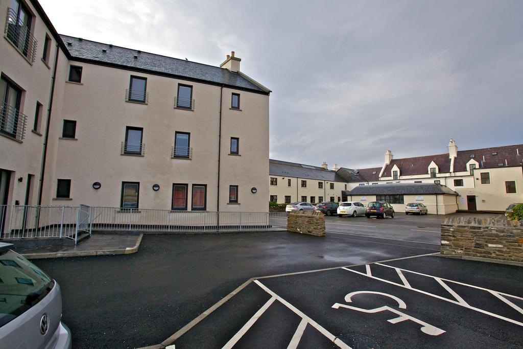 Ayre Hotel & Ayre Apartments Kirkwall Exterior photo